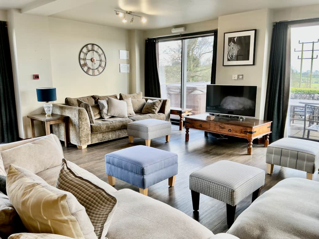 The Barn - Living Room