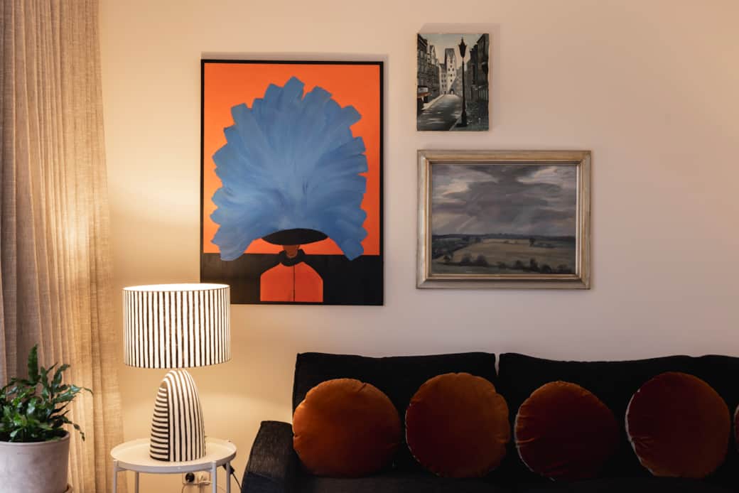 Relax in the open plan, beautifully curated lounge room, perfect for unwinding in style. Relax in the open plan, beautifully curated lounge room, perfect for unwinding in style.