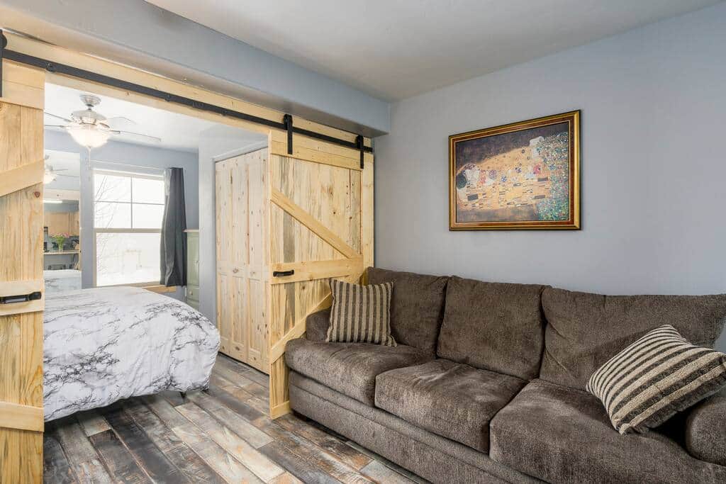 Steamboat Dream Vacation - First Tracks Studio - Free Gondola to Steamboat Ski Resort 