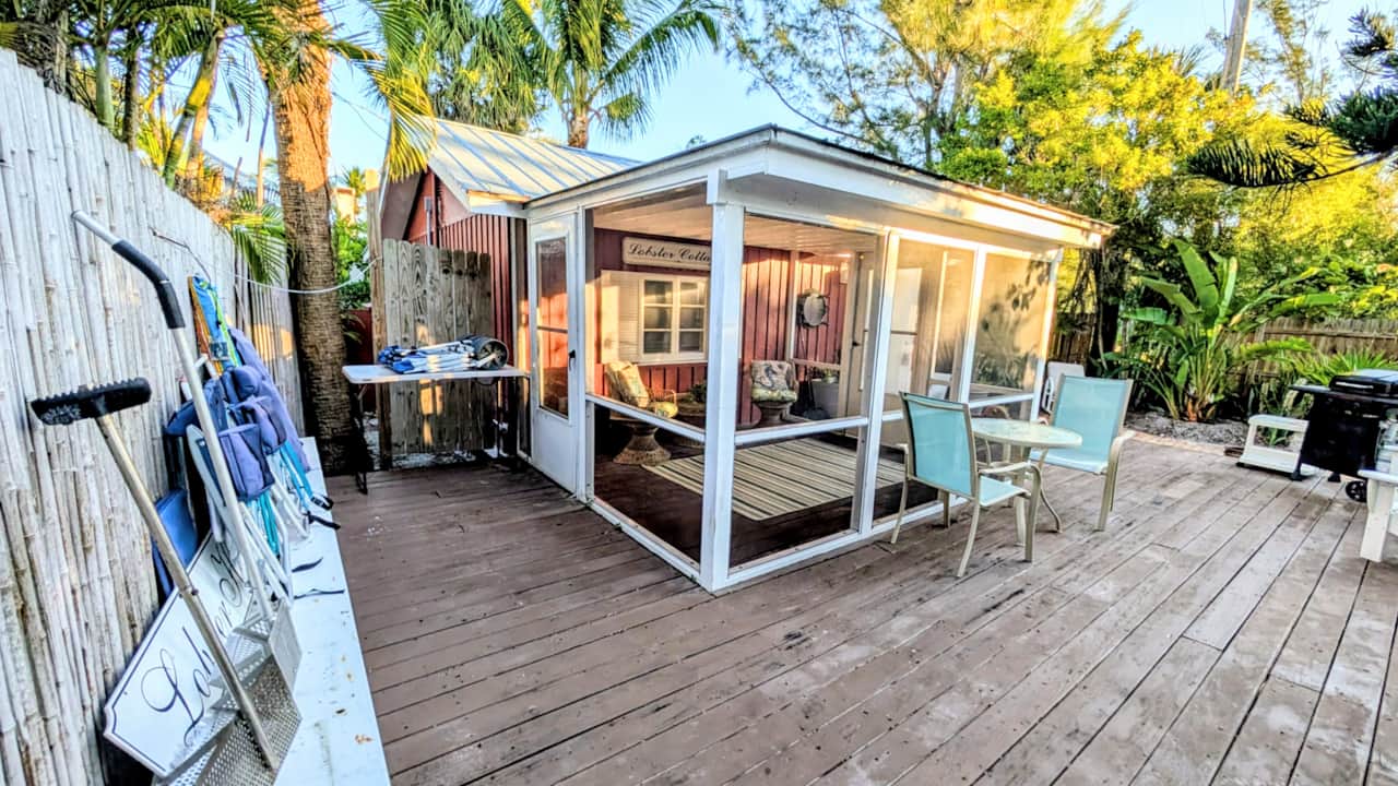 Lobster Cottage screened lanai