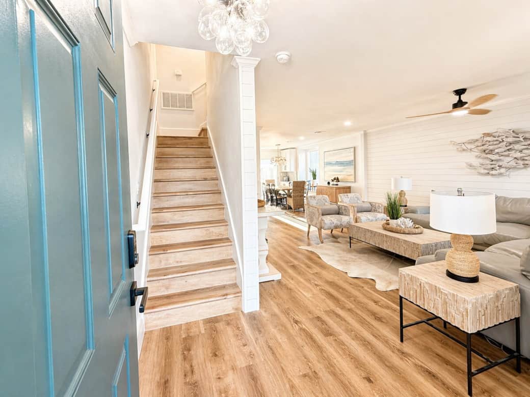 Welcome into your Coastal Vacation Dream!  Front Door View.