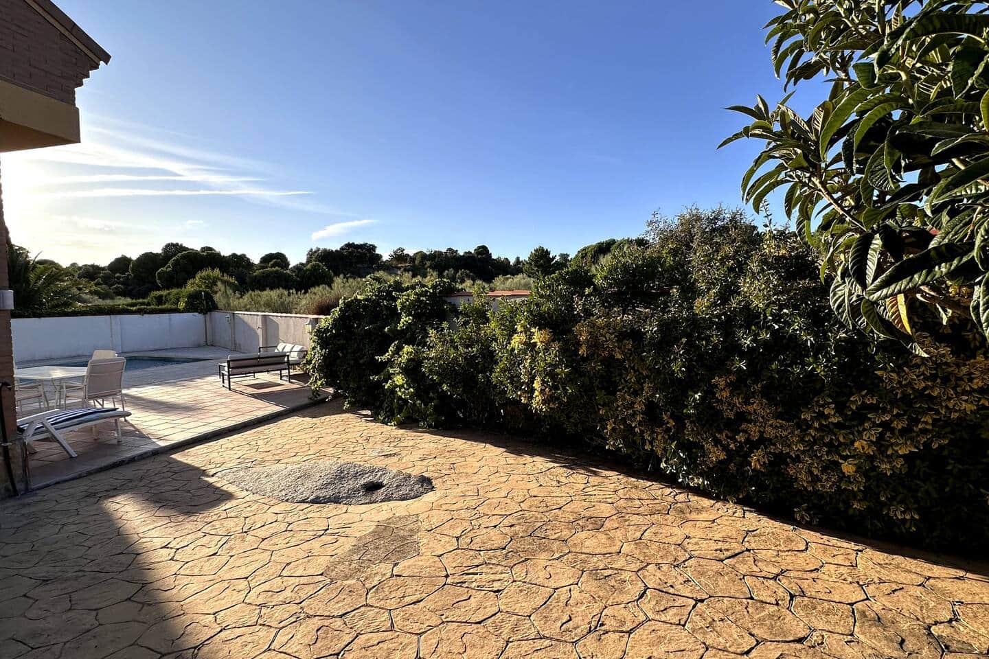 Chalet con piscina y tranquilidad — foto 5
