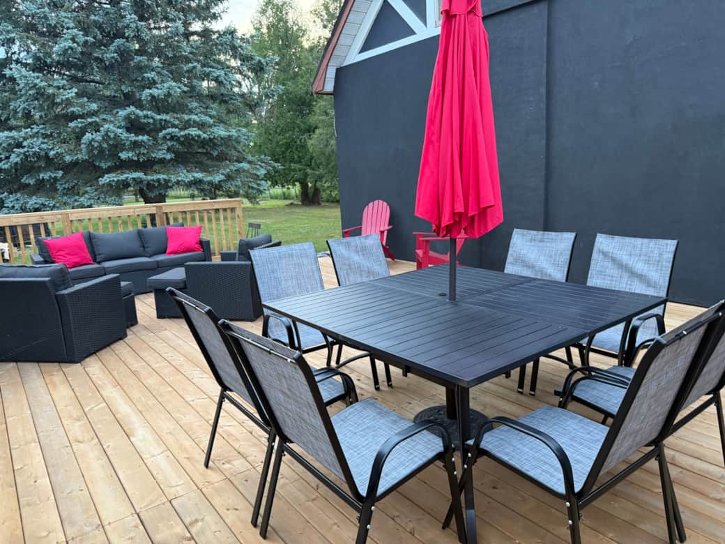 Outdoor eating