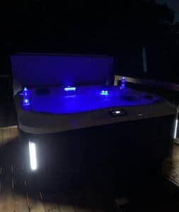 New (2021) Jacuzzi hot tub
