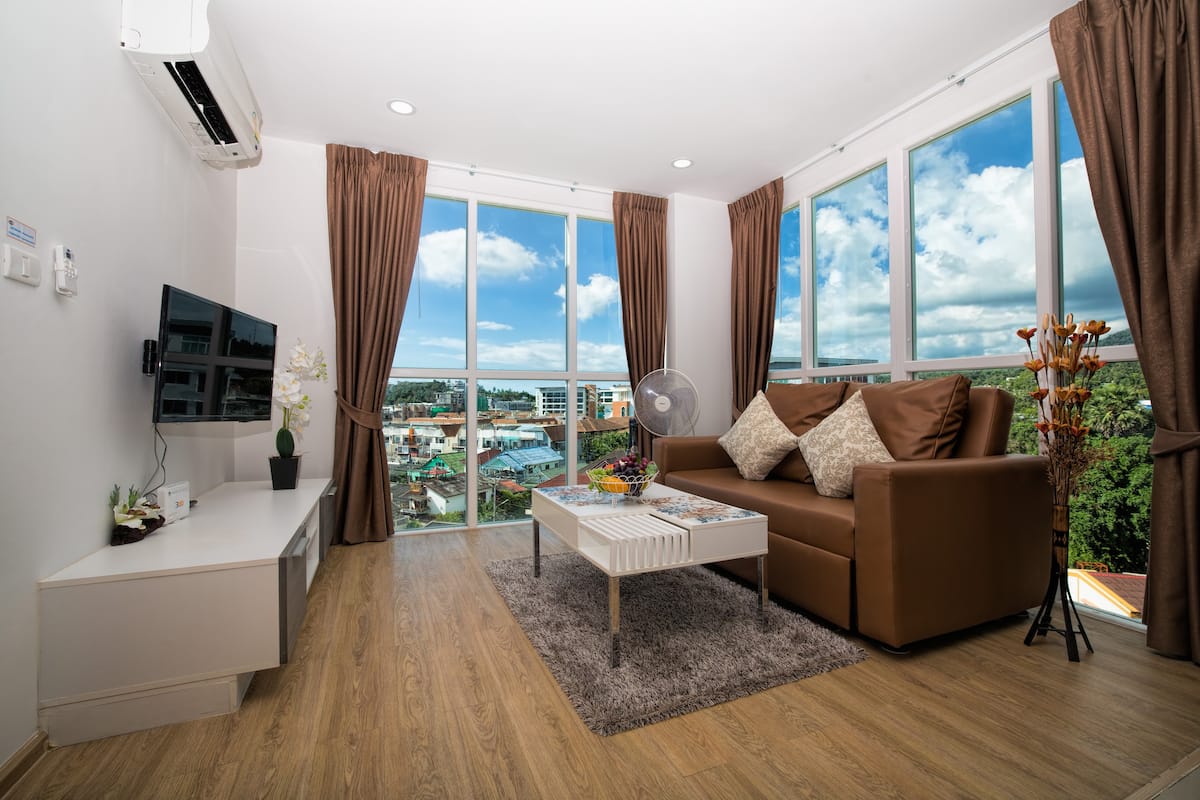 RK030 Deluxe High Floor Apartment @Kata, beach - 900 m