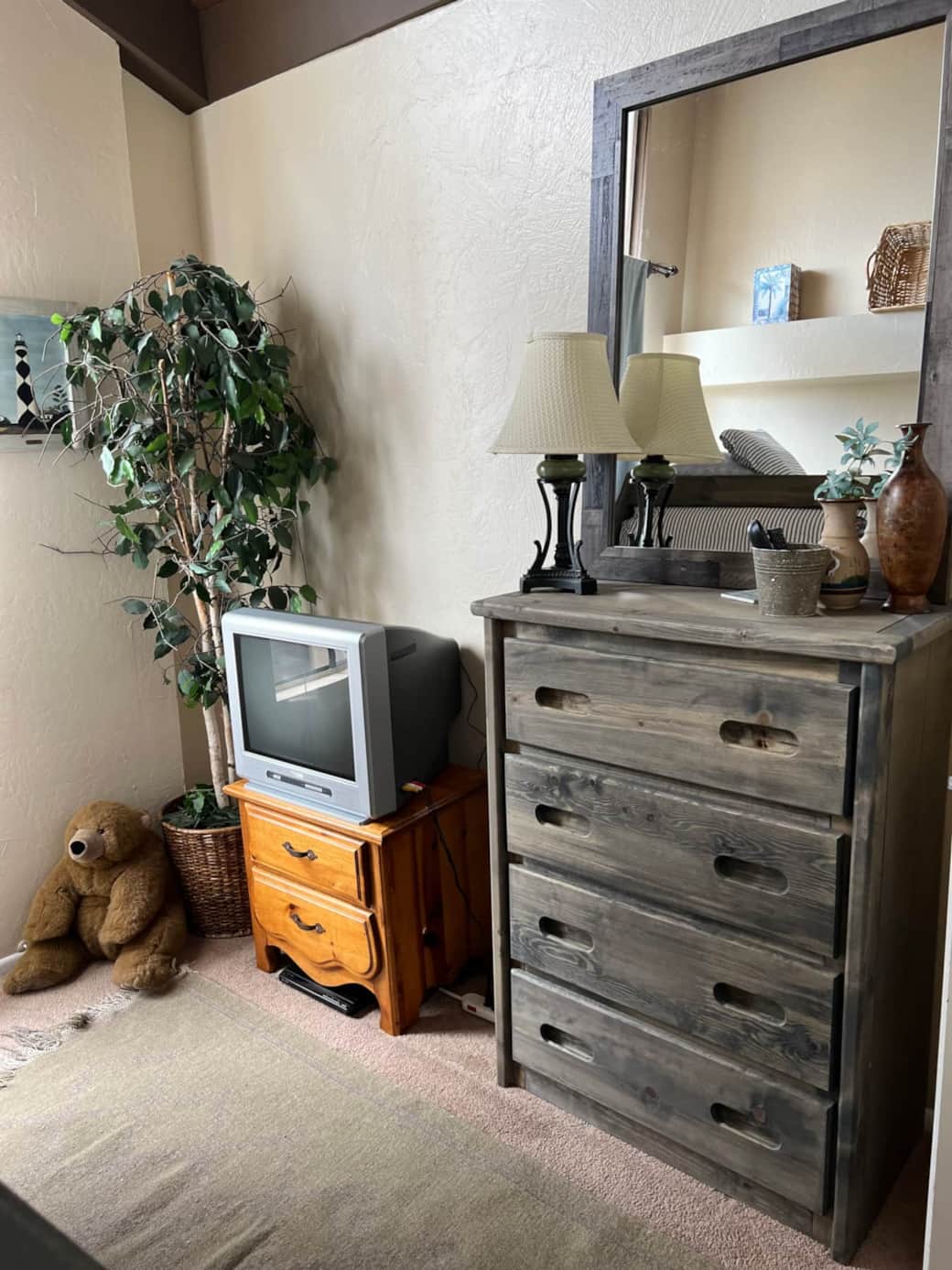 new furniture in back bedroom