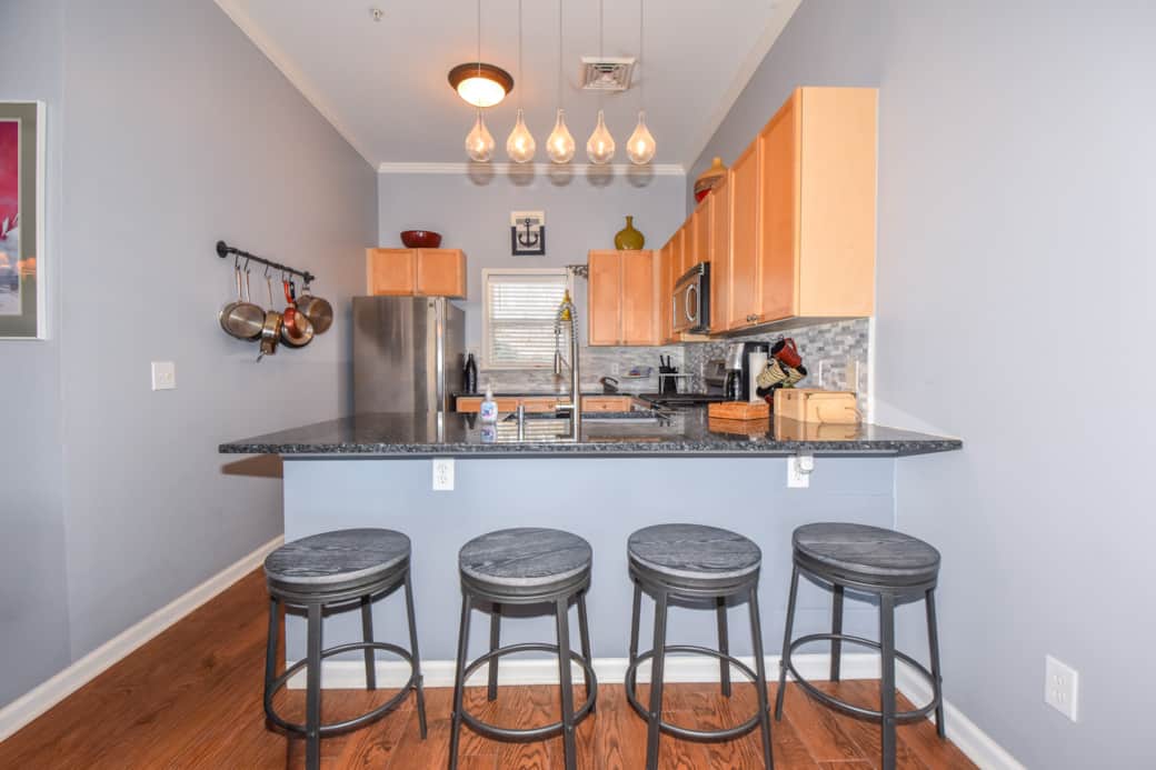 Bar Seating/ Kitchen Bar Seating/ Kitchen