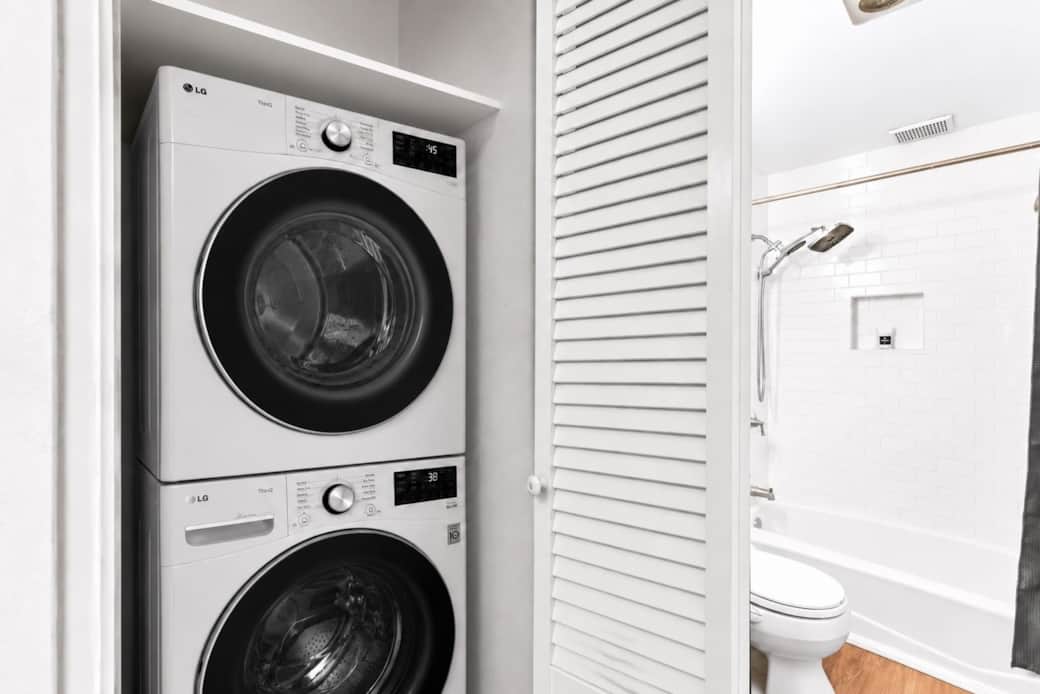 In Unit Washer/Dryer