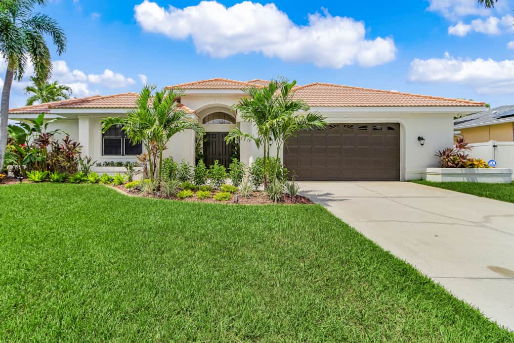 2 web or mls 0C6A4793