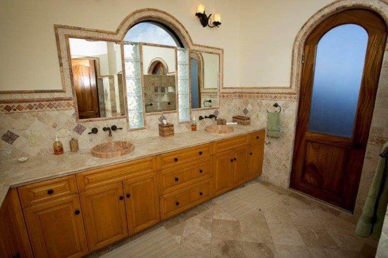 Master Bathroom #1 - Double sinks and walk in closet