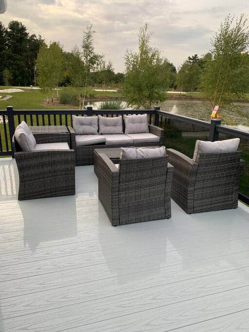 Outdoor entertaining area