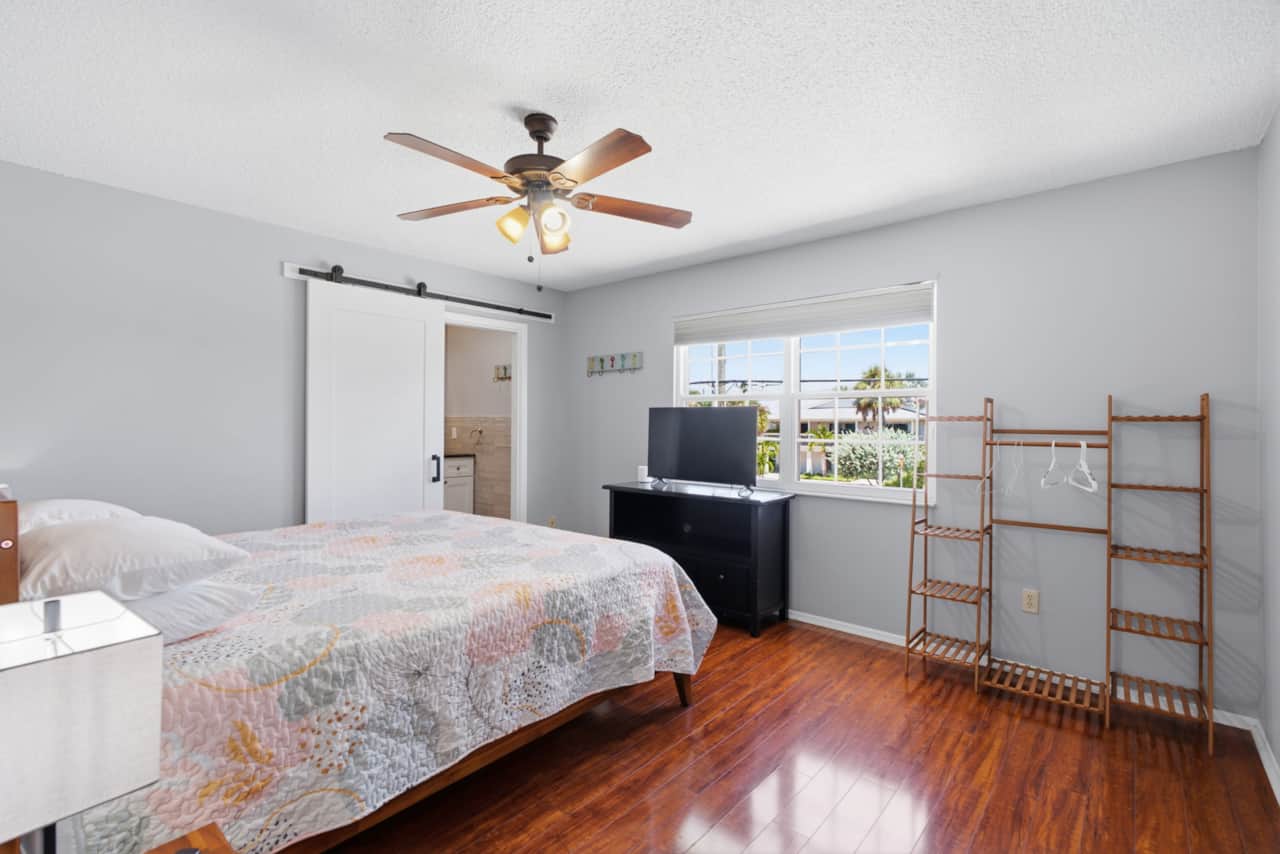 Bedroom8.jpg