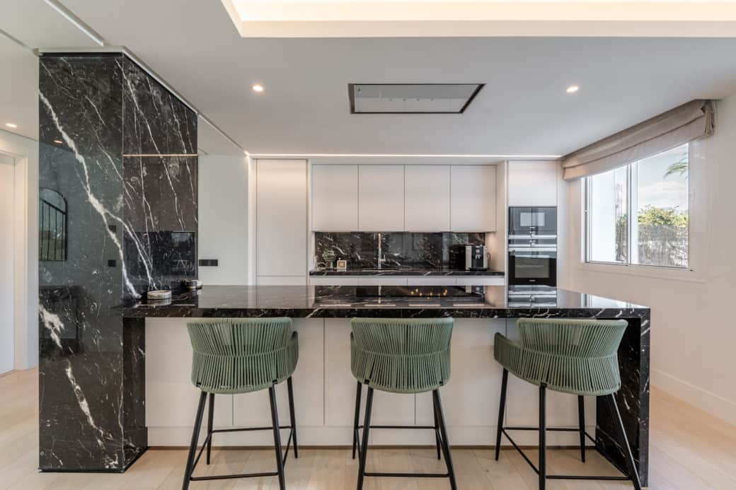 Elegant 5BR Golf Villa close to Puerto Banus (6) Elegant 5BR Golf Villa close to Puerto Banus (6)