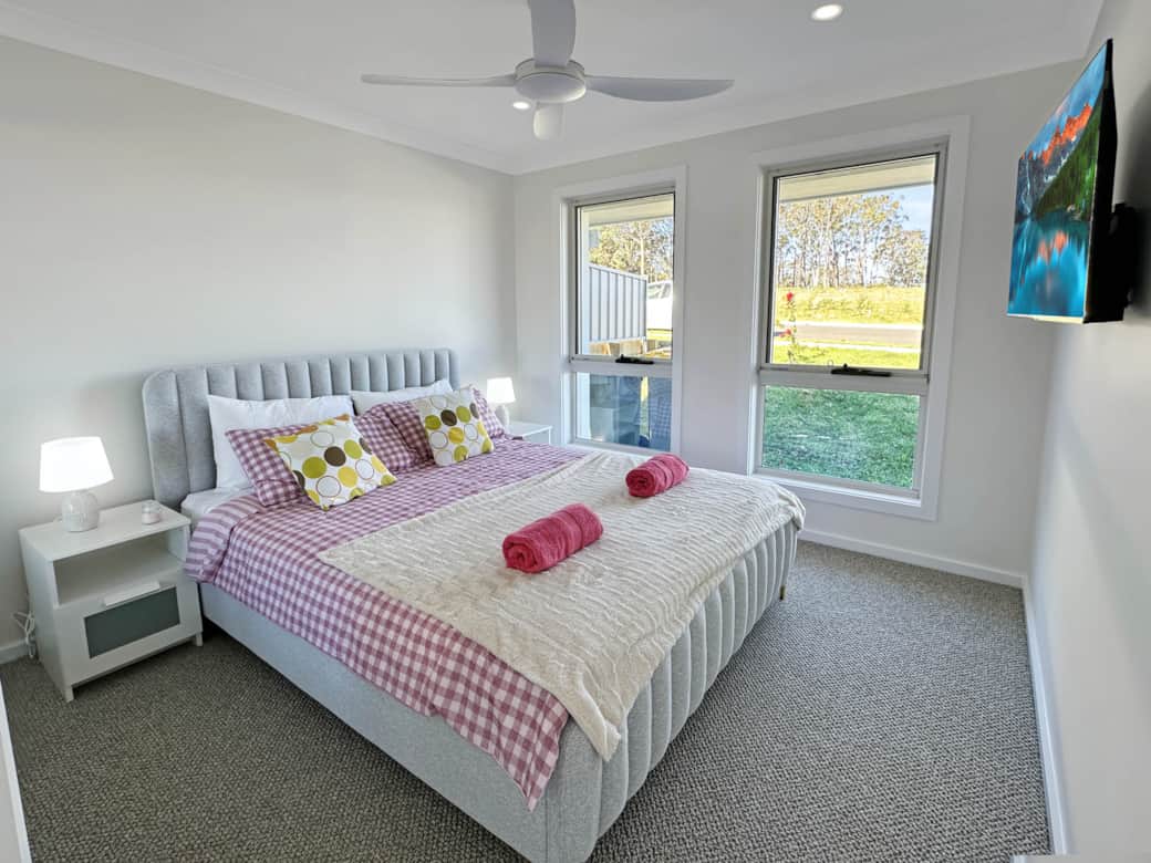 30 SussexGardenStays (SGS) Brm2 Shared Bathroom