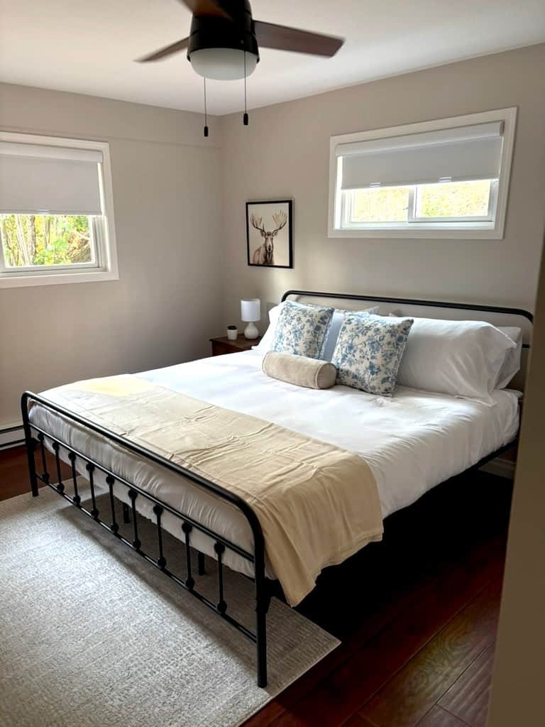 Mountainside Retreat Centre Sunnybrae Shuswap BC - The Cottage 7