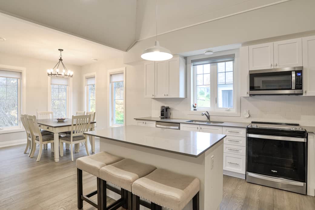 Algonquin Kitchen-Dining Room