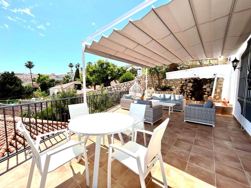 West-facing terrace with shade