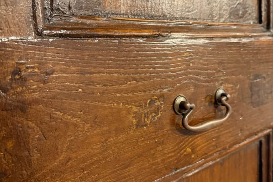 Rich Wood Finishings