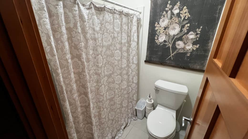 Bathroom 2 (adjacent to bedroom 3) - Dream Acres Guesthouse, Sherwood, Oregon