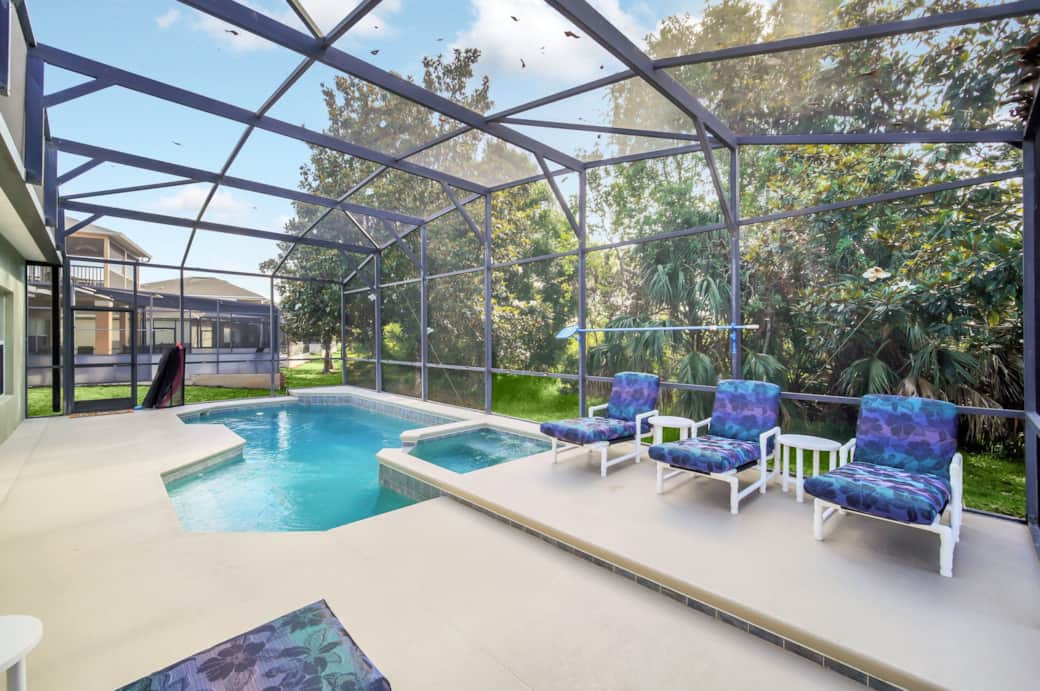Pool Seating