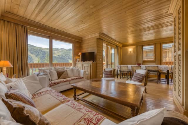 Aigle 3BR Ski-in/Ski-out Apartment, Méribel