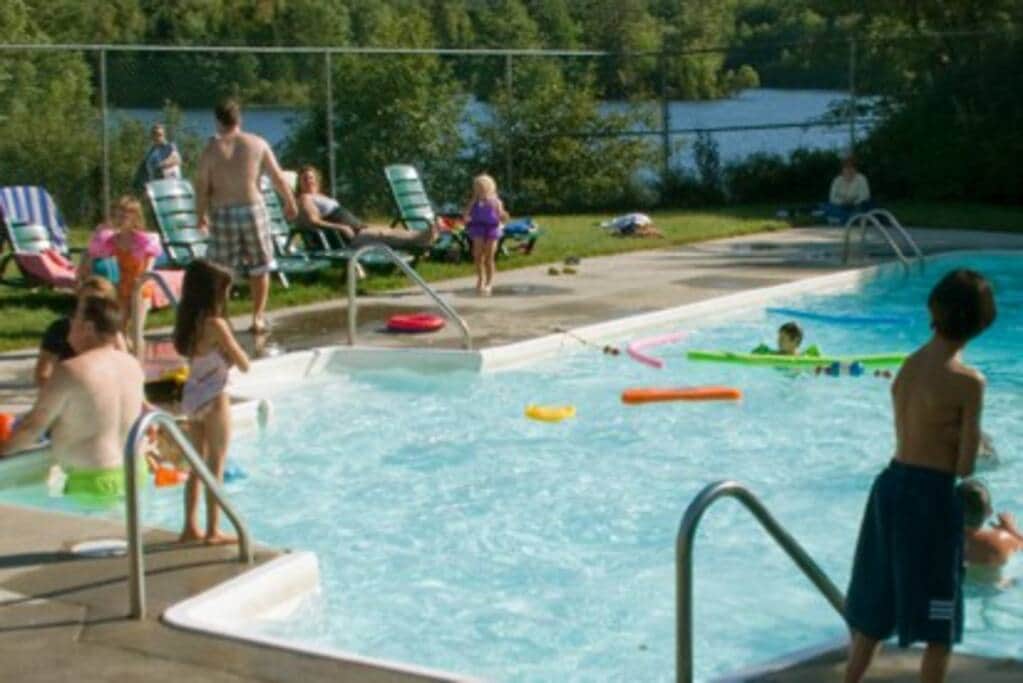 Large pool for community members 2 minutes away.