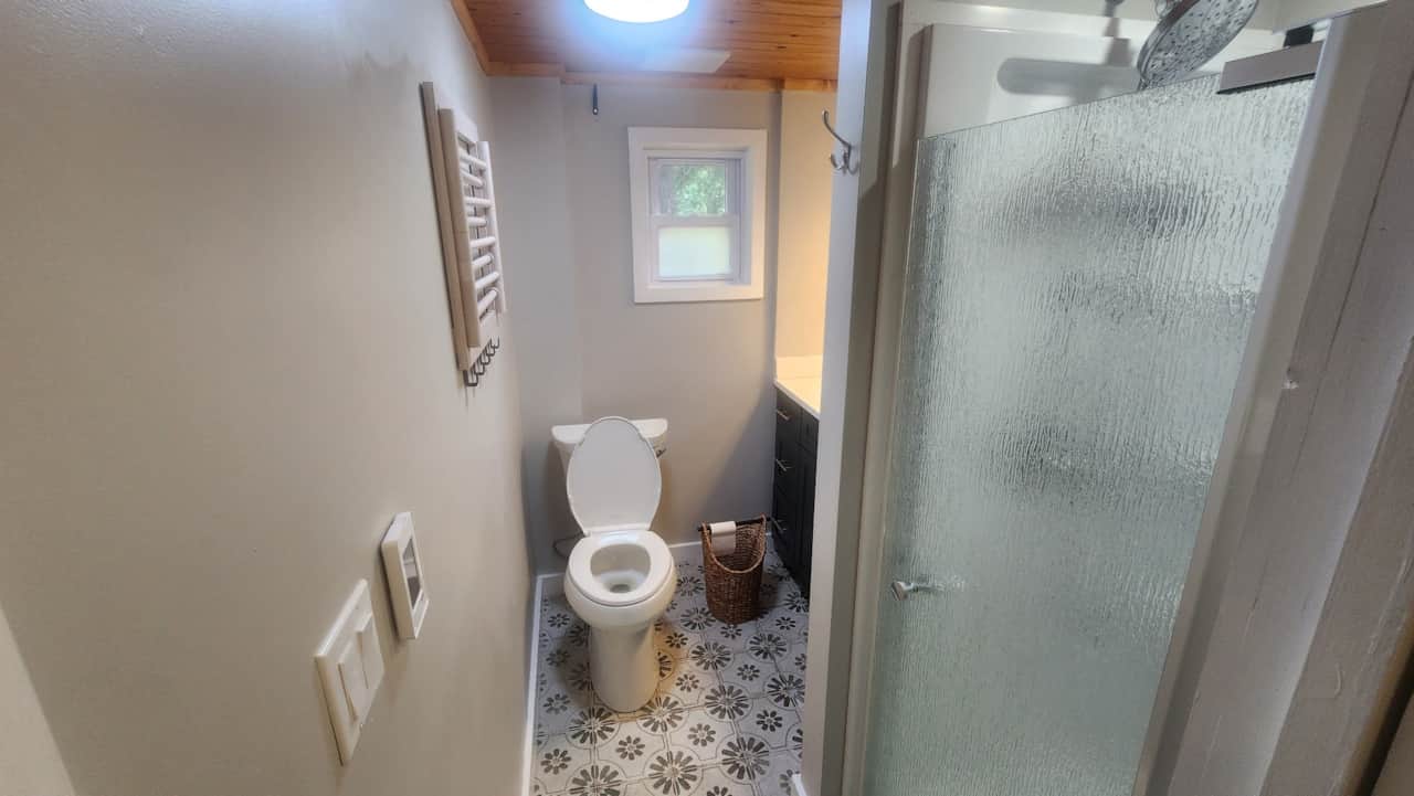 Angler's Rest - Bathroom