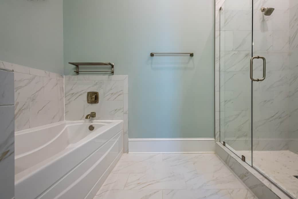 Prominence 30A Sand By Me | Lower Master Bath