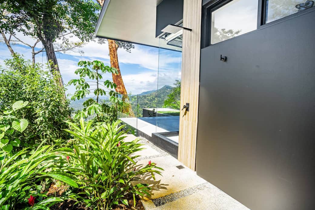 MAIN HOUSE - Alfresco Shower MAIN HOUSE - Alfresco Shower