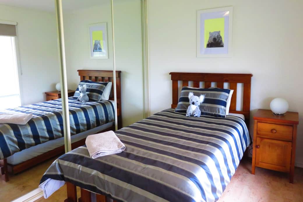 Wombat room, 1 King single, 1 single with linen and towels