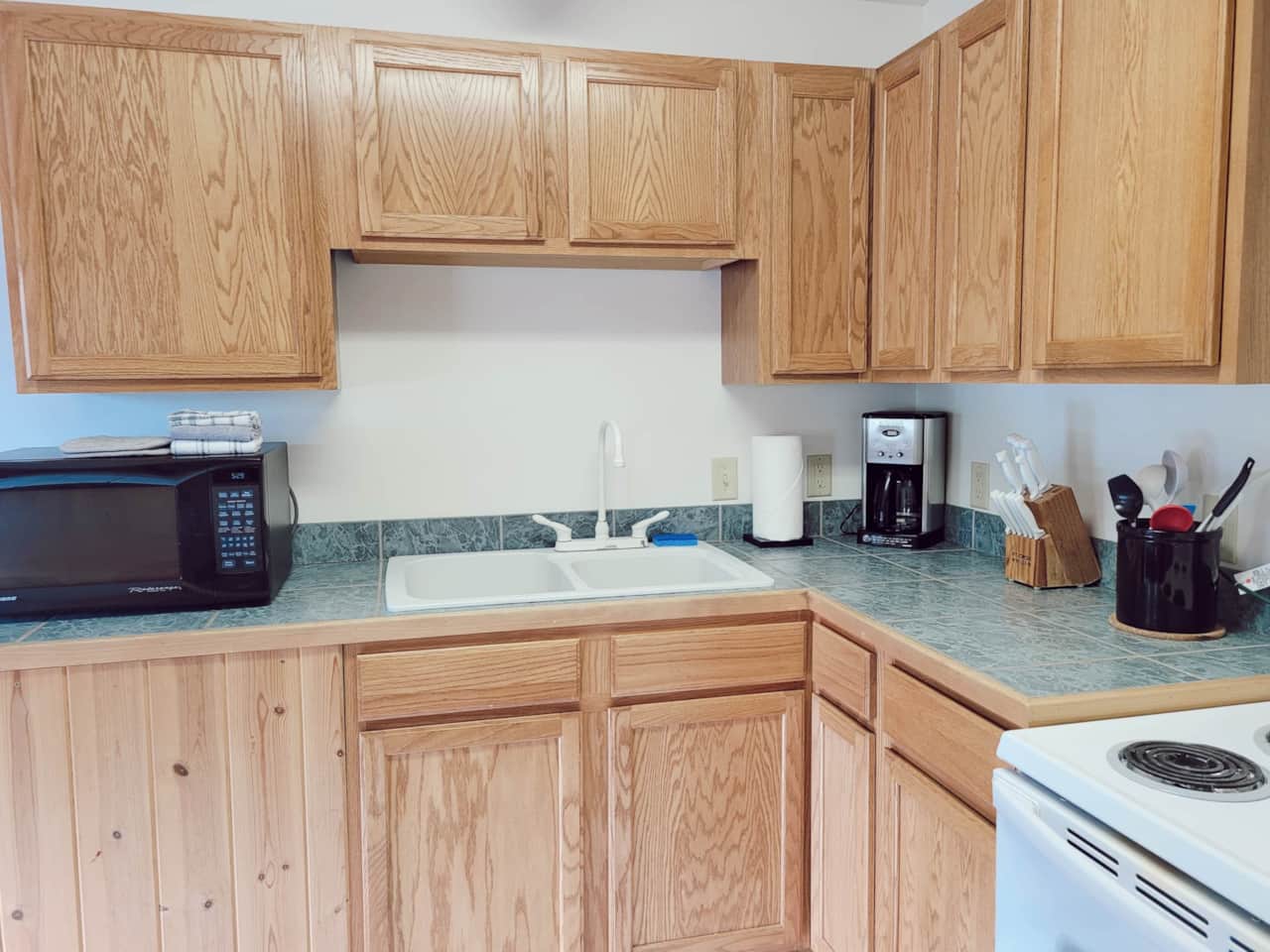 Cabin 8 | Kitchen