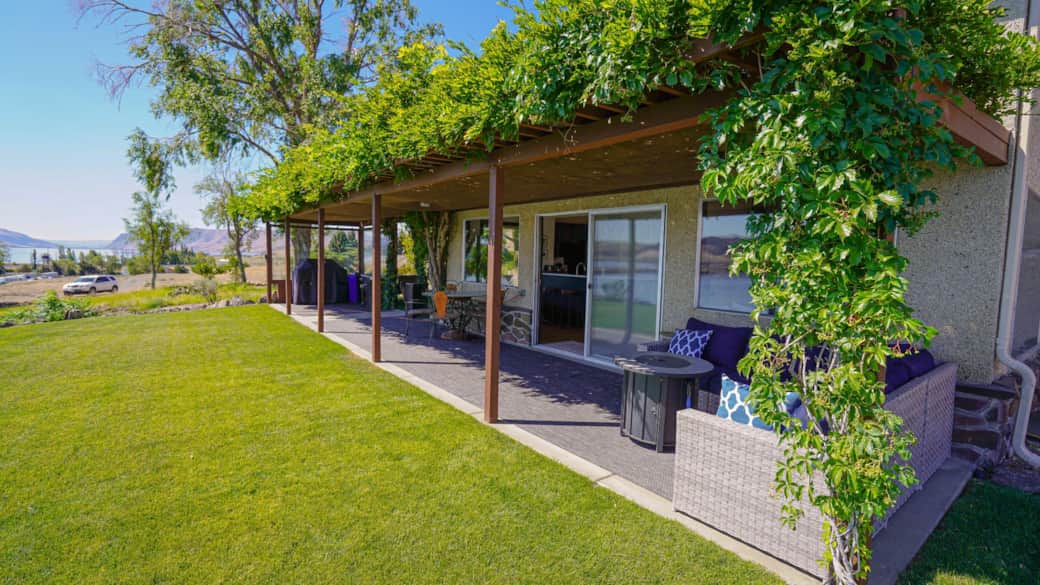 Backyard Area of 6 person vacation rental near The Gorge Backyard Area of 6 person vacation rental near The Gorge