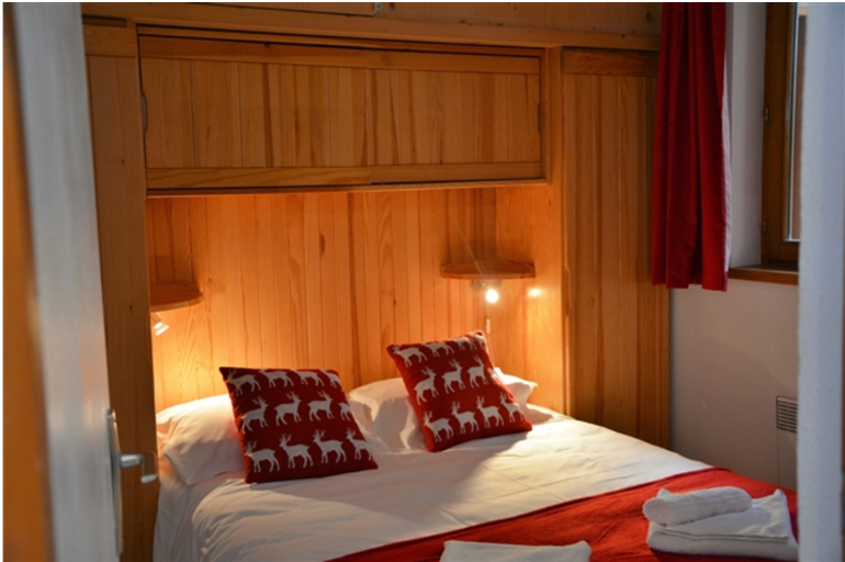 Double bed room