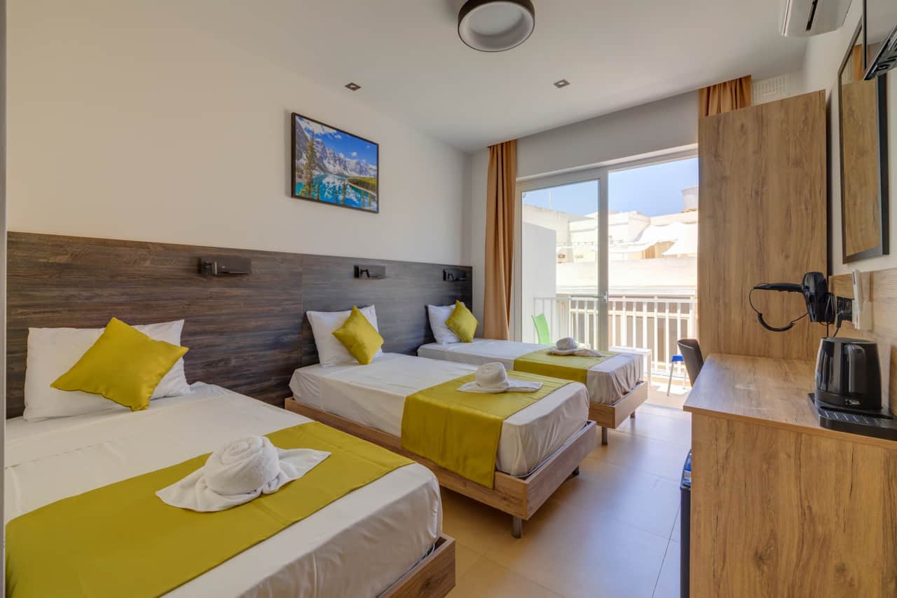 Overview (Bed for 3 persons)