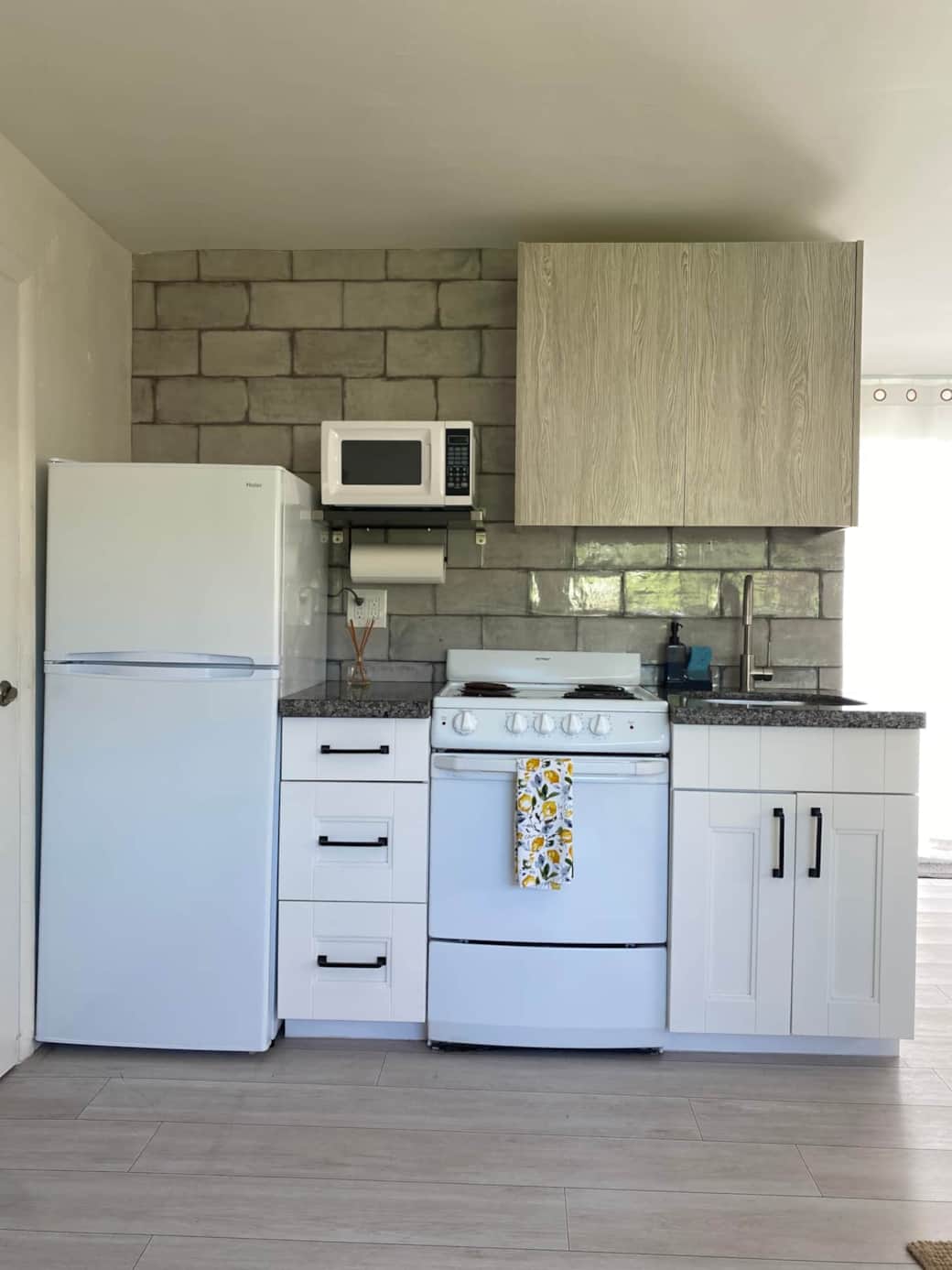 Casa Citron 1 kitchenette