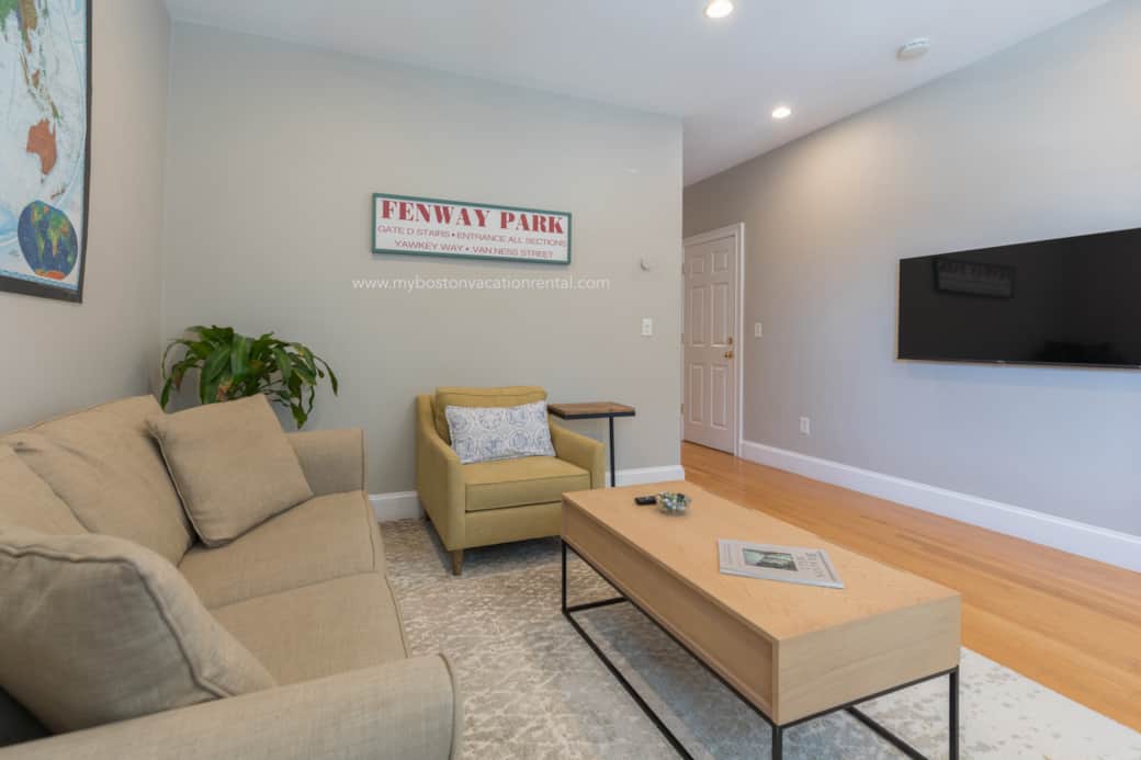Living Room / HDTV
