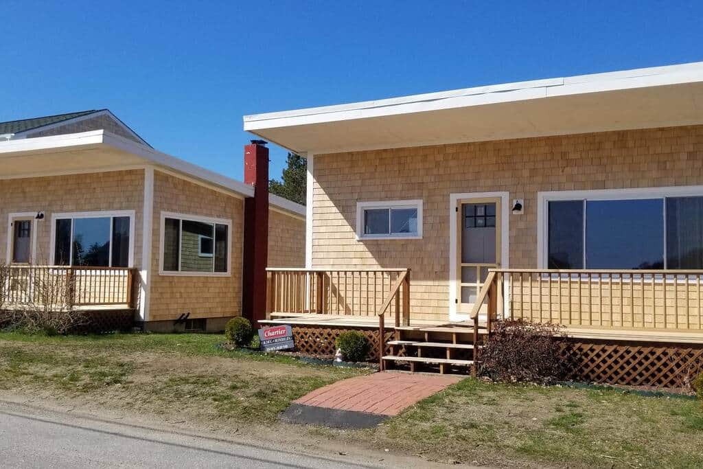 Side by Side Cottages Side by Side Cottages