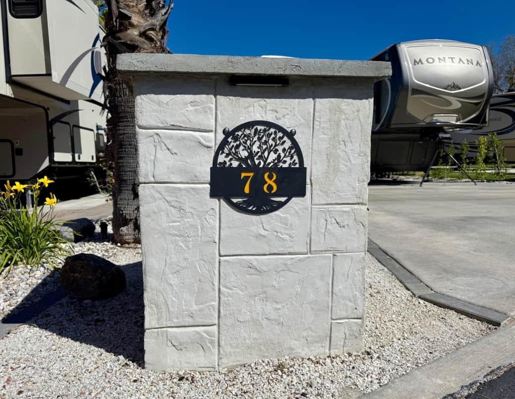 Address Box