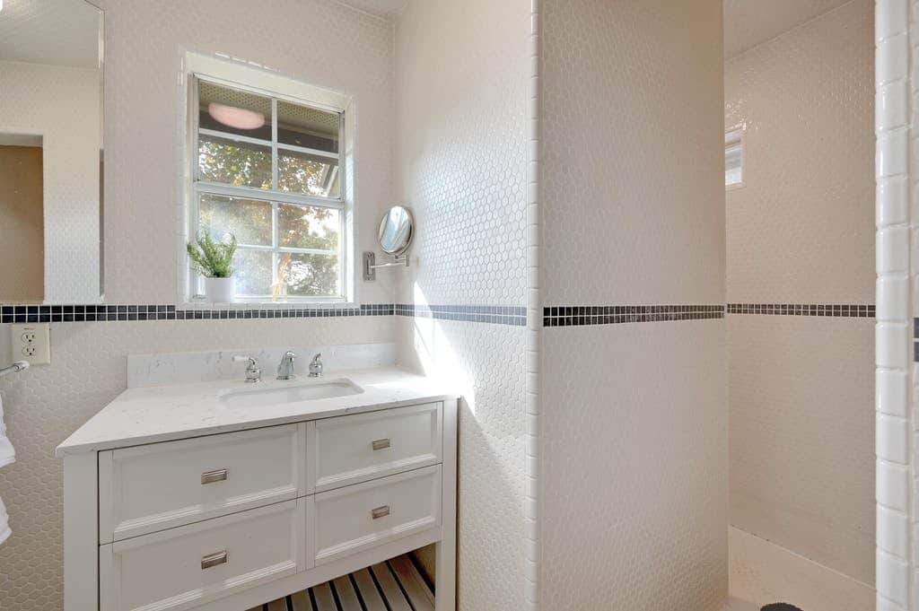 Master ensuite bathroom with walk in shower