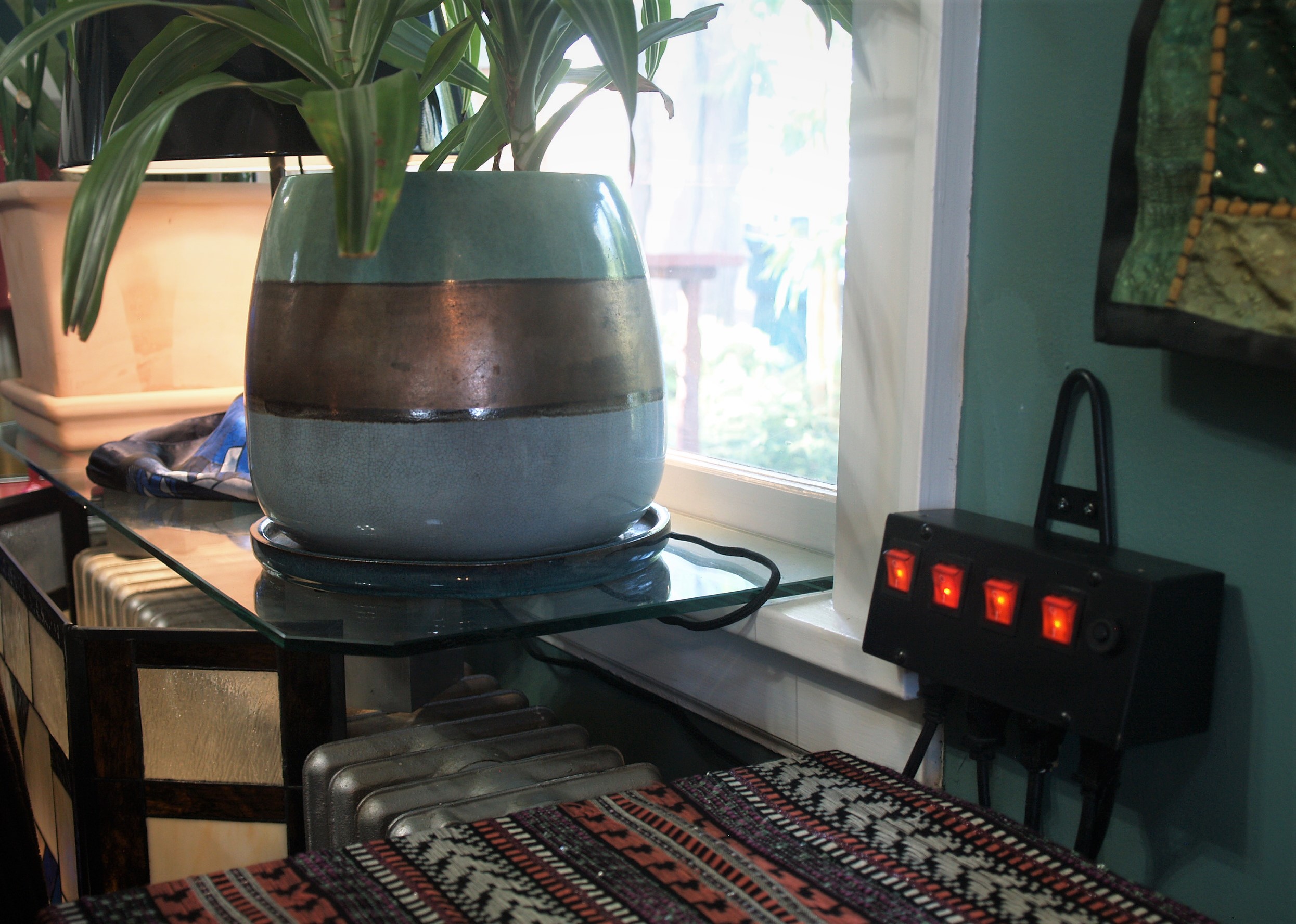 To set the mood, head over to any of the five very old-school switch boxes that control 20 of the 27 lamps throughout the house.