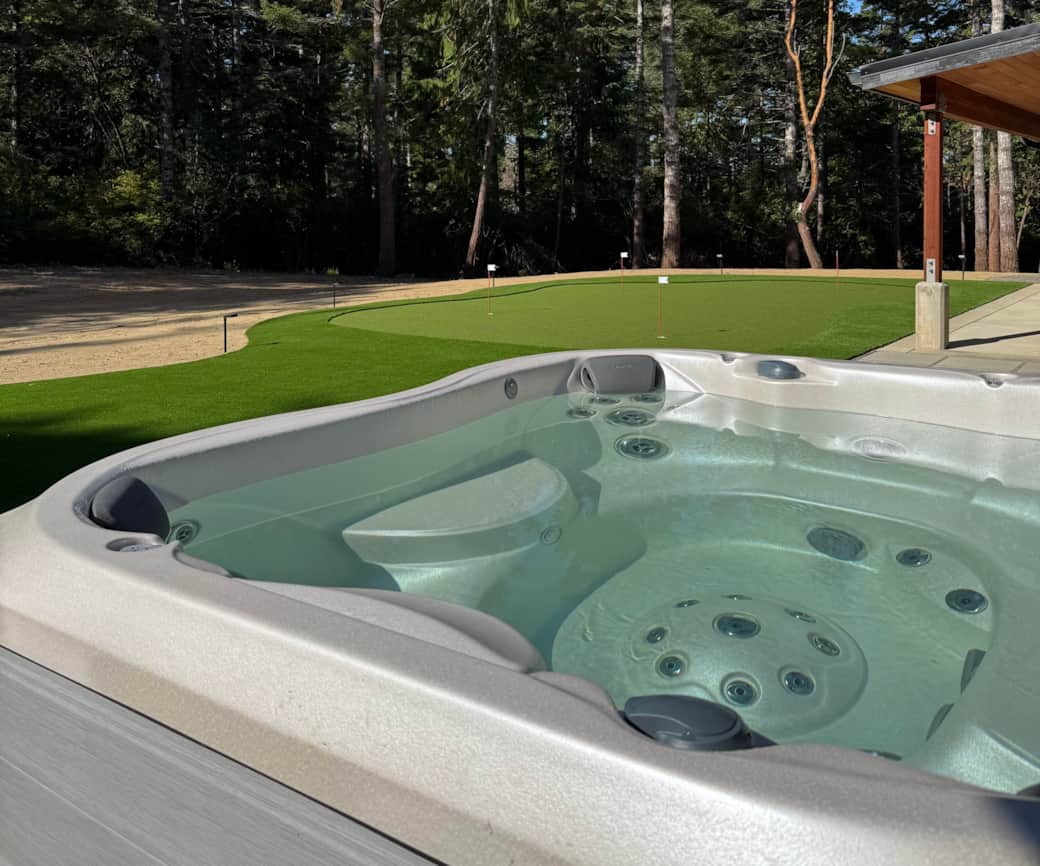 7 person Jacuzzi