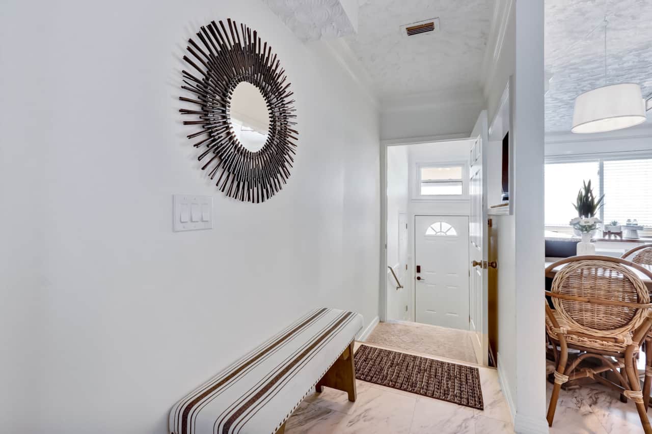 338B Tarpon Ave - Interior Entryway