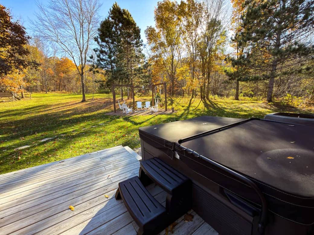 Brand new top of the line BullFrog spa hot tub.  Not the typical cheap Airbnb hot tubs from Costco this will be one of the highlights of your stay!