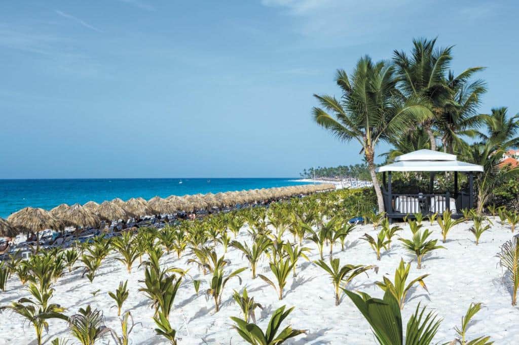 Punta Cana desde Medellín con tiquetes aereos solo para adultos.jpg