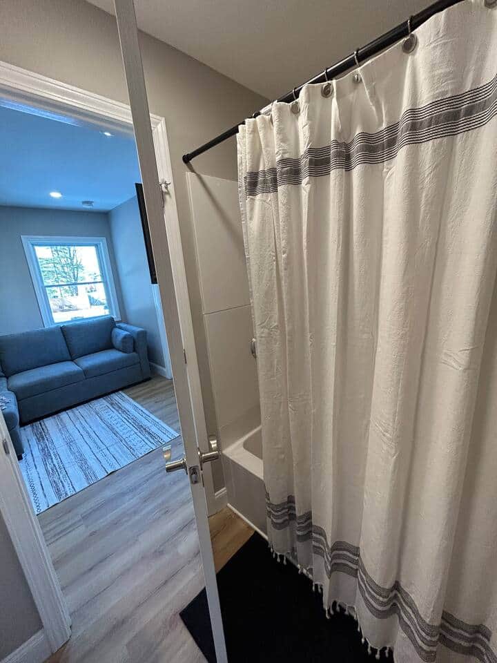 Bathroom with a great tub for soaking!