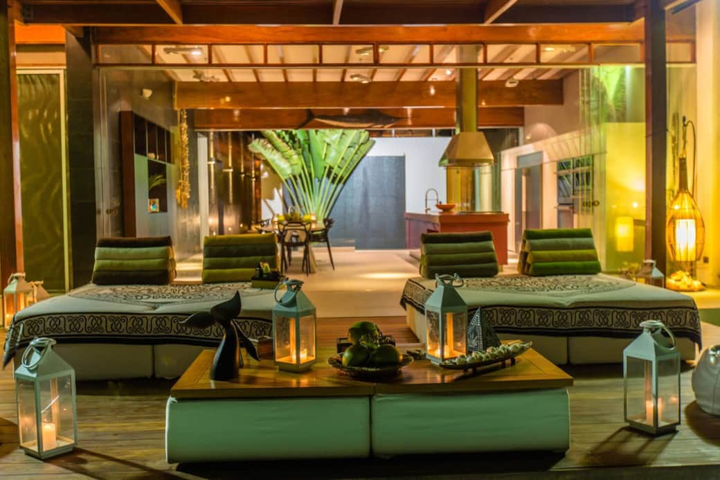 Punta Sal beachfront vacation rental lounge