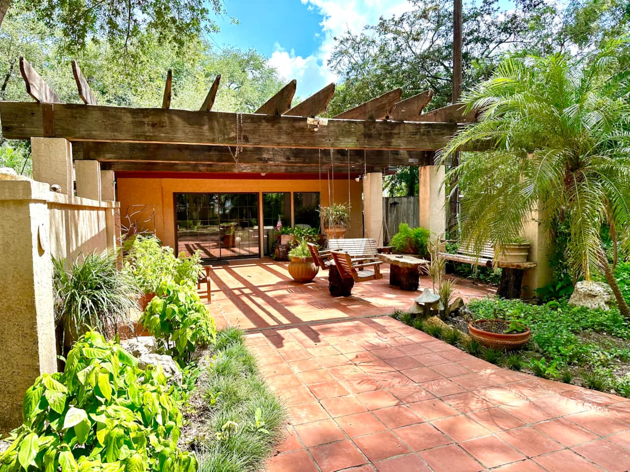 Main entrance to the Birdhouse