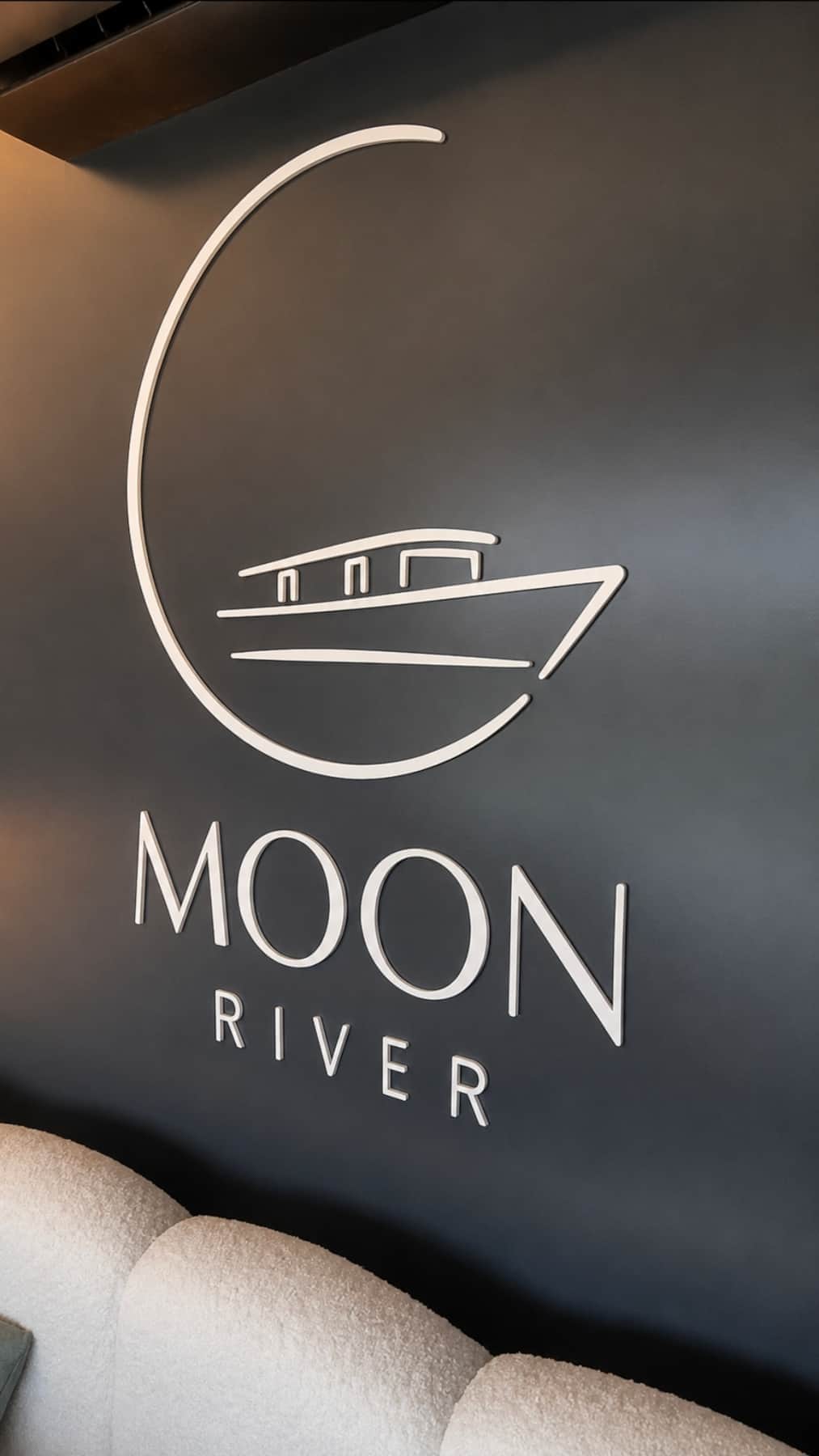 moon-river-houseboat-moon-river-lit.jpg