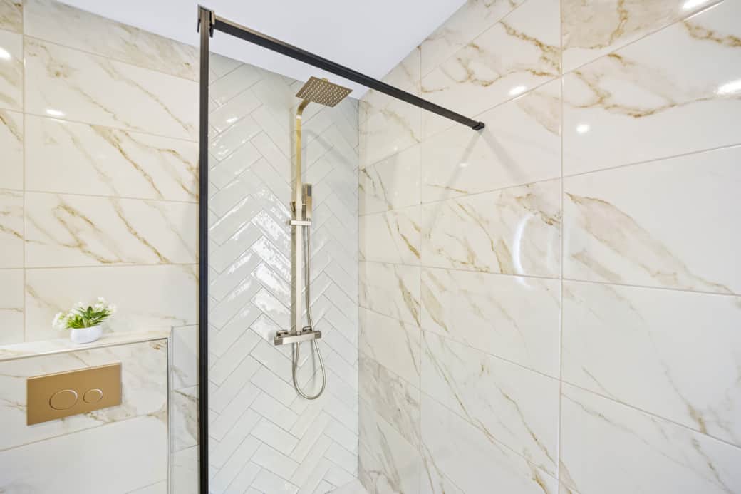 Elegant Guest Bathroom 1