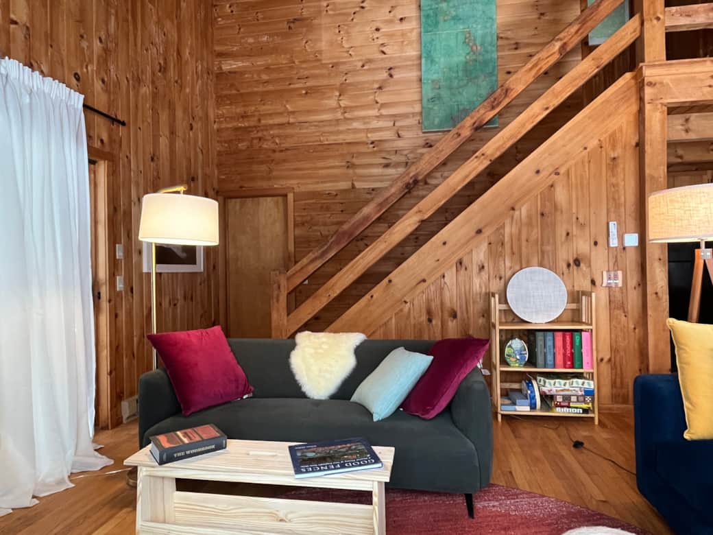 We believe colors can make a space.